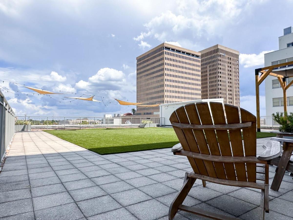 Entire High-rise - 2bd * Baton Rouge